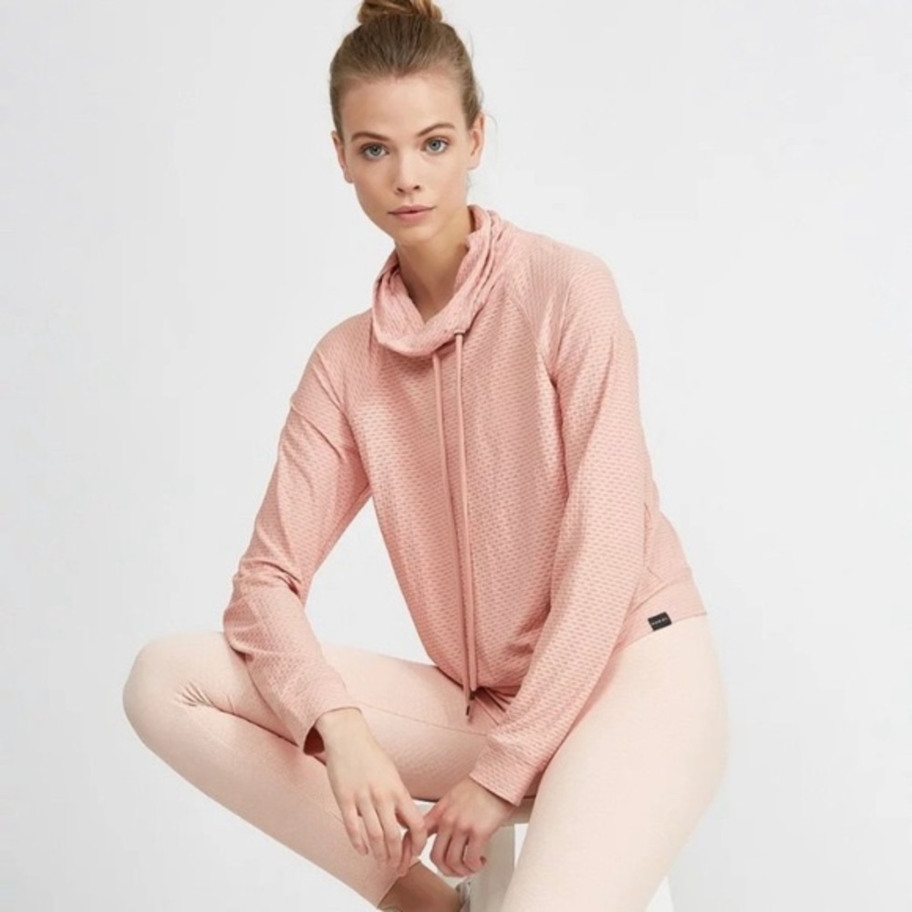 KORAL Pump Closed Mesh Pullover Cowl Neck